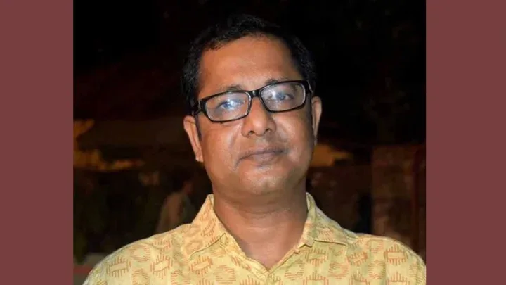 পুলক ভাগ‍্যবান!